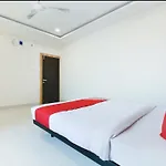 Hotel 7 Treat
